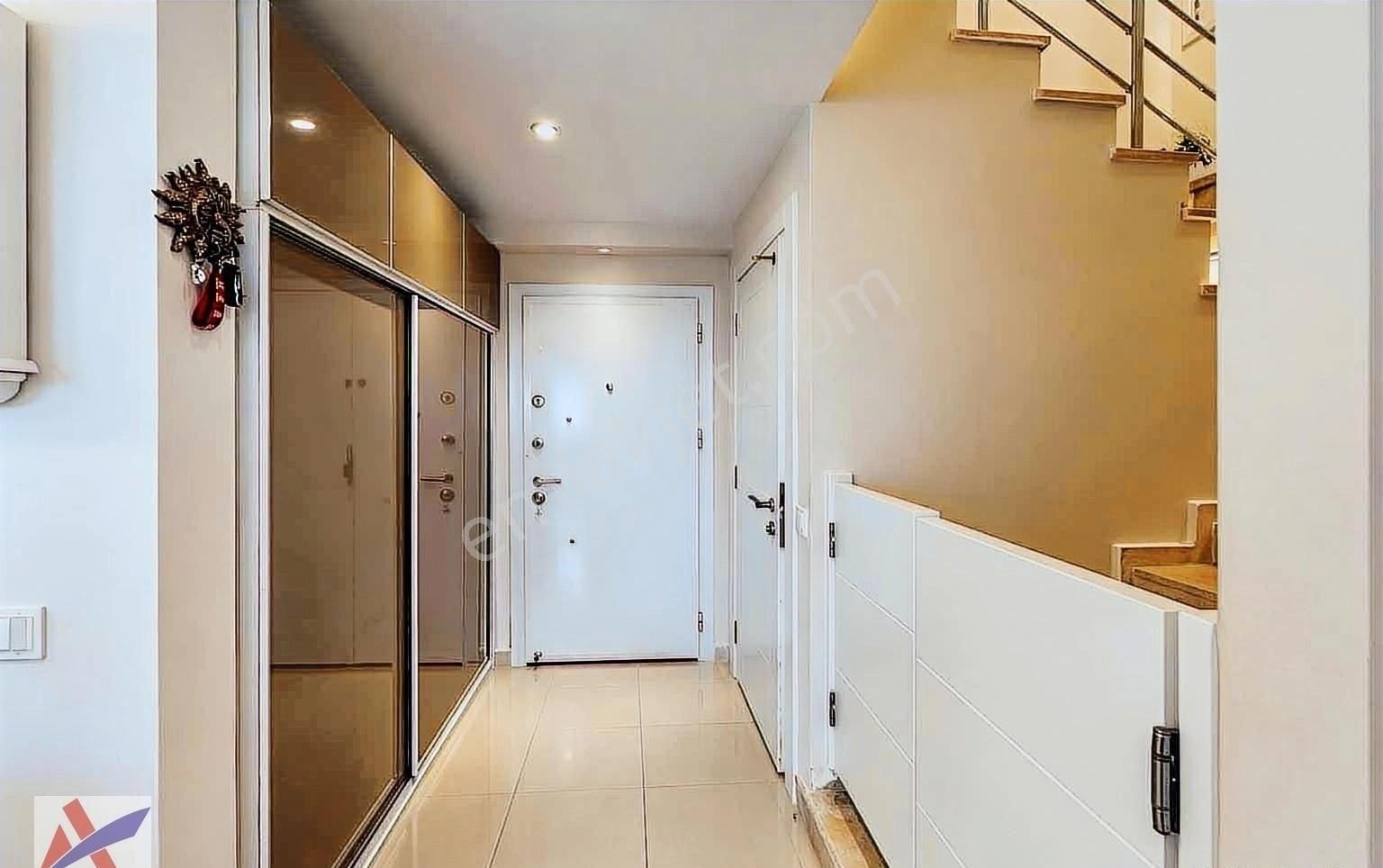 Mahmutlar'da Deniz Manzaralı 2+1 Eşyalı Satılık Dublex - Görsel 16