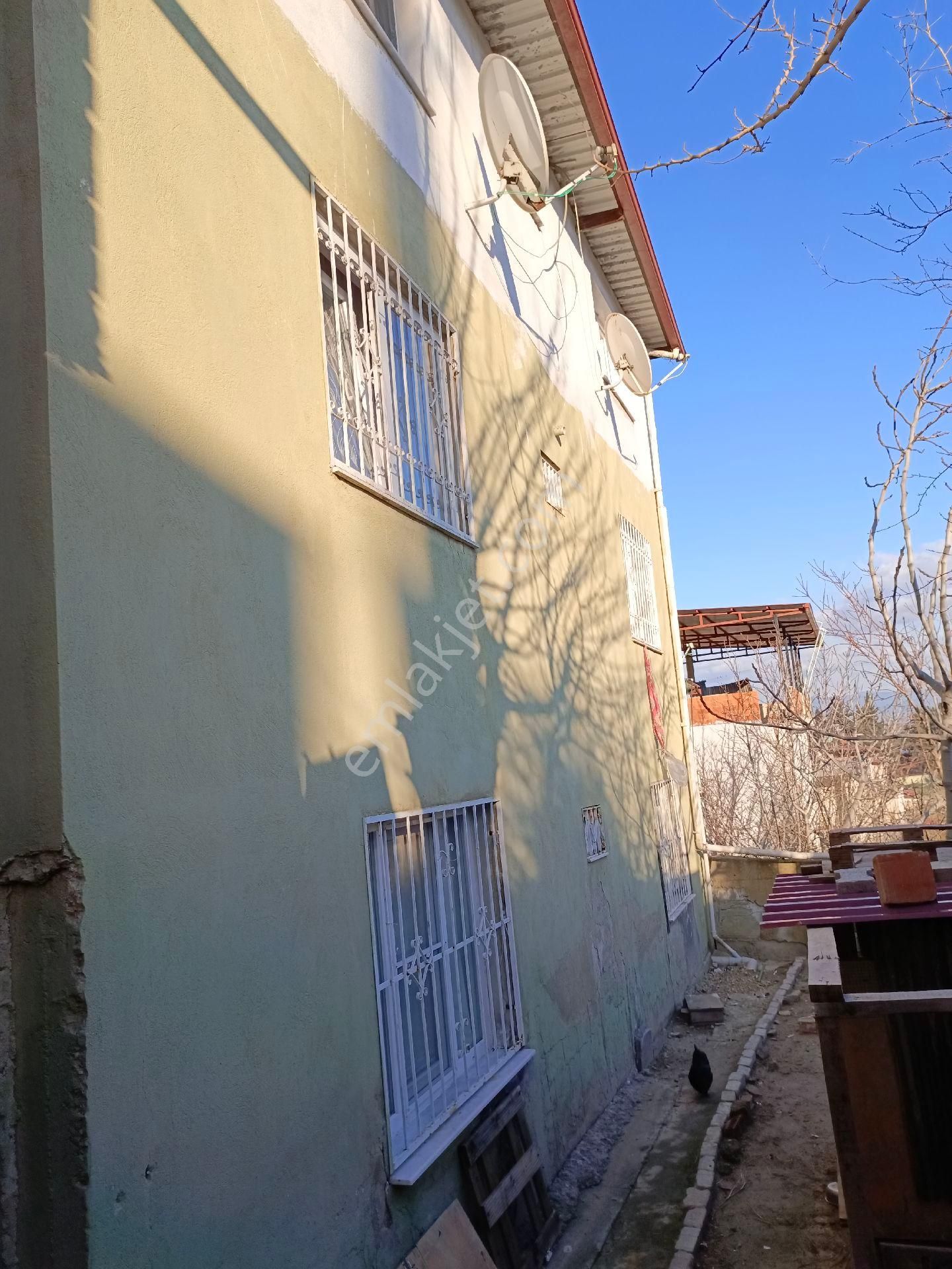 Satılık Müstakil Üç Kat Ev - Görsel 4
