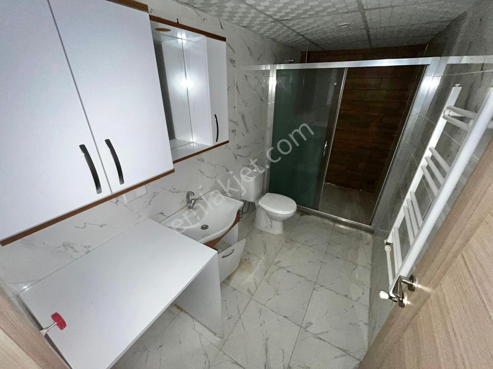 Asil Emlak'tan Muradiye Mah'sinde 2+1 Satılık Ara Kat Daire - Görsel 13