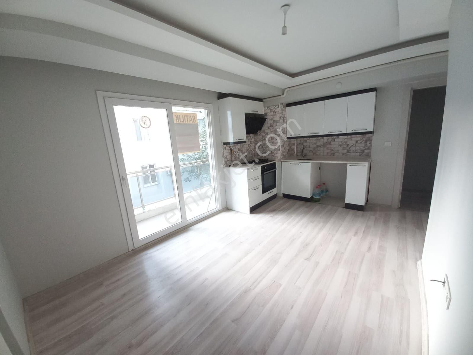 Bergama Doğalgazlı Üçlü Ankastre Setli Asansörlü 1+1 Ara Kat Kiralık Daire - Görsel 7