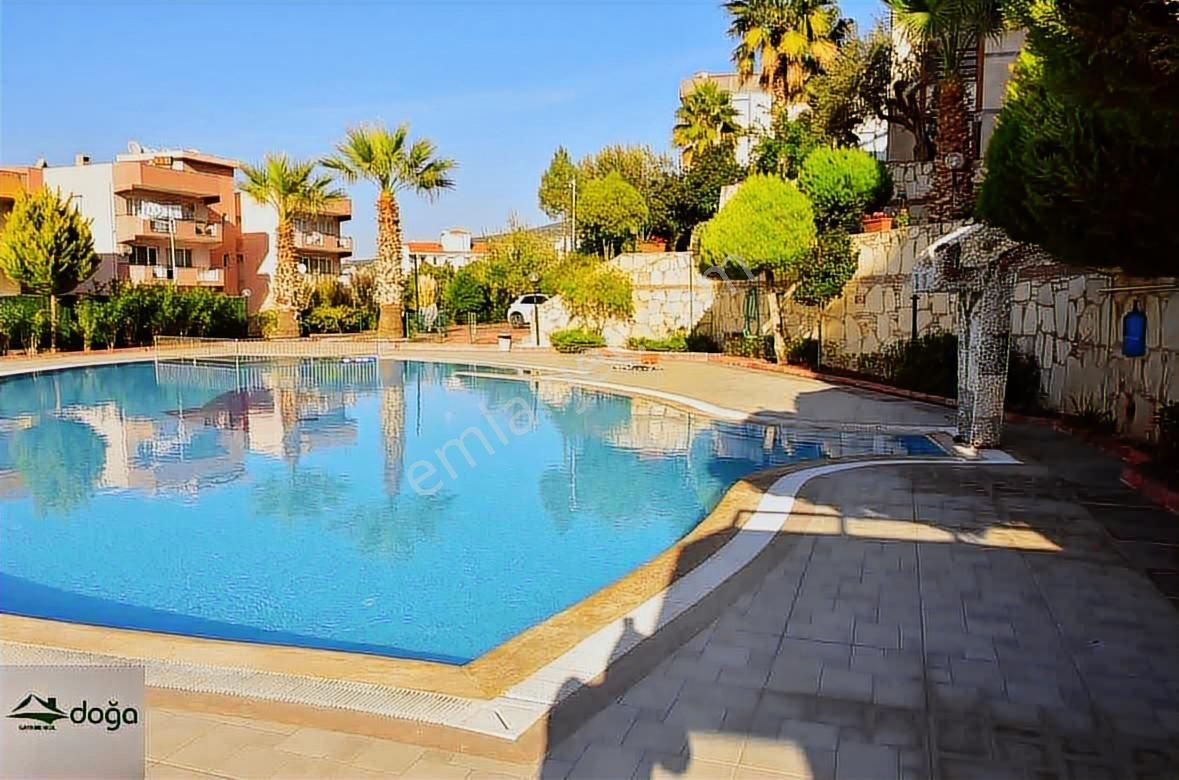 Kuşadasında Ful Deniz Manzaralı Satılık Çatı Dubleks - Görsel 35