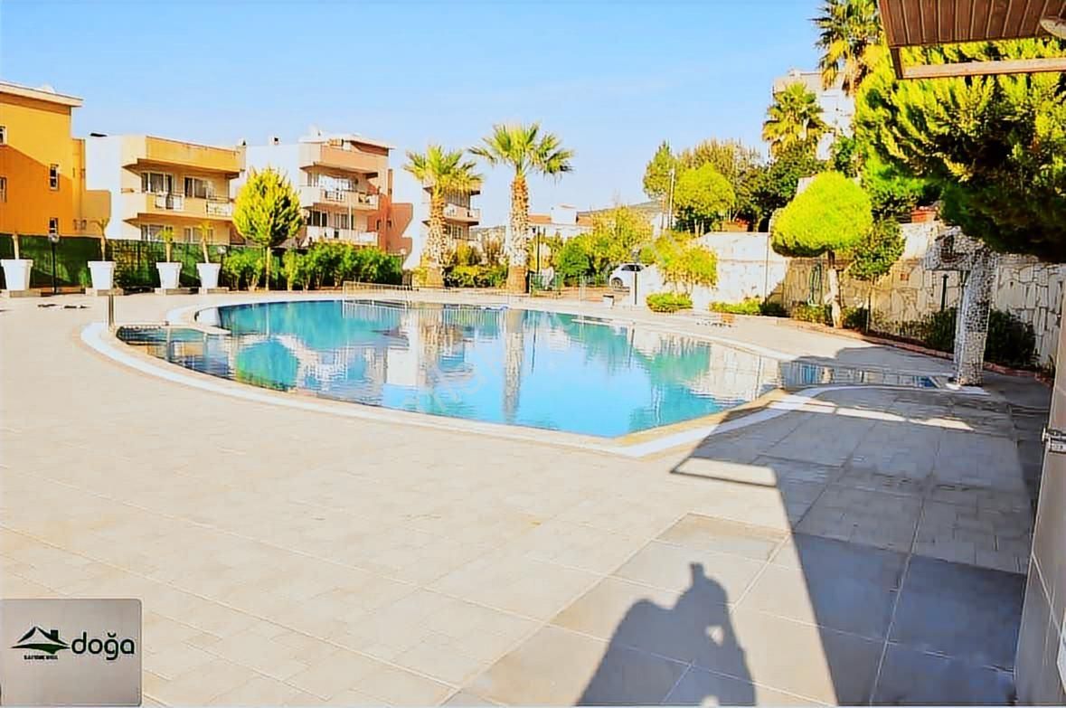 Kuşadasında Ful Deniz Manzaralı Satılık Çatı Dubleks - Görsel 29