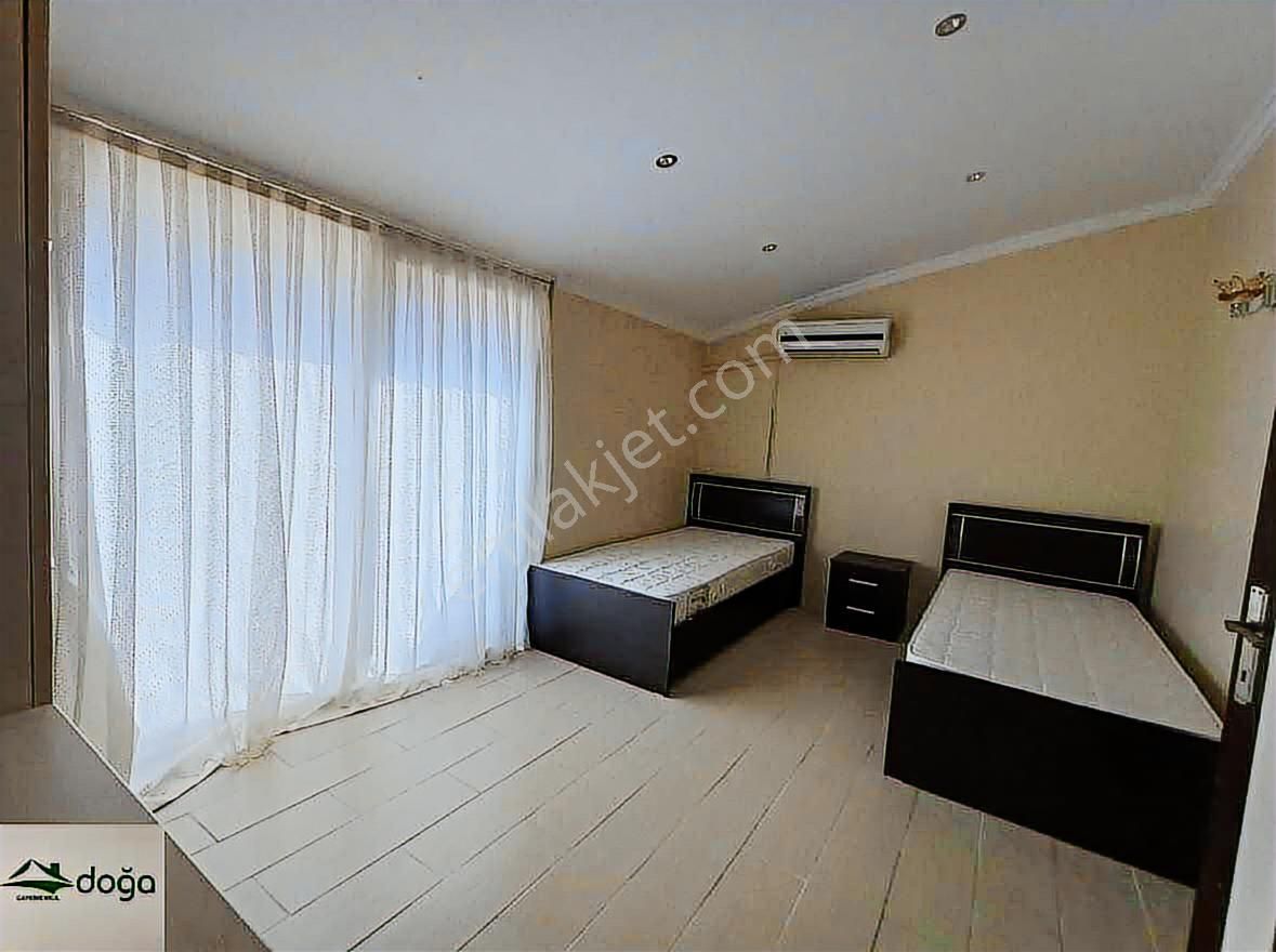 Kuşadasında Ful Deniz Manzaralı Satılık Çatı Dubleks - Görsel 2