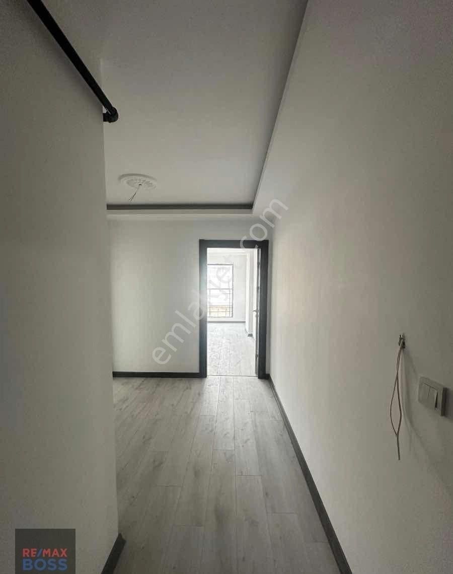 Esat'ta Şehir Manzaralı - Kapalı Mutfaklı - Geniş 1+1 Daire - Görsel 8