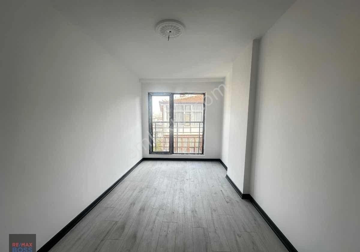 Esat'ta Şehir Manzaralı - Kapalı Mutfaklı - Geniş 1+1 Daire - Görsel 11