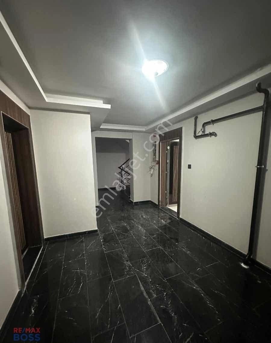 Esat'ta Şehir Manzaralı - Kapalı Mutfaklı - Geniş 1+1 Daire - Görsel 2