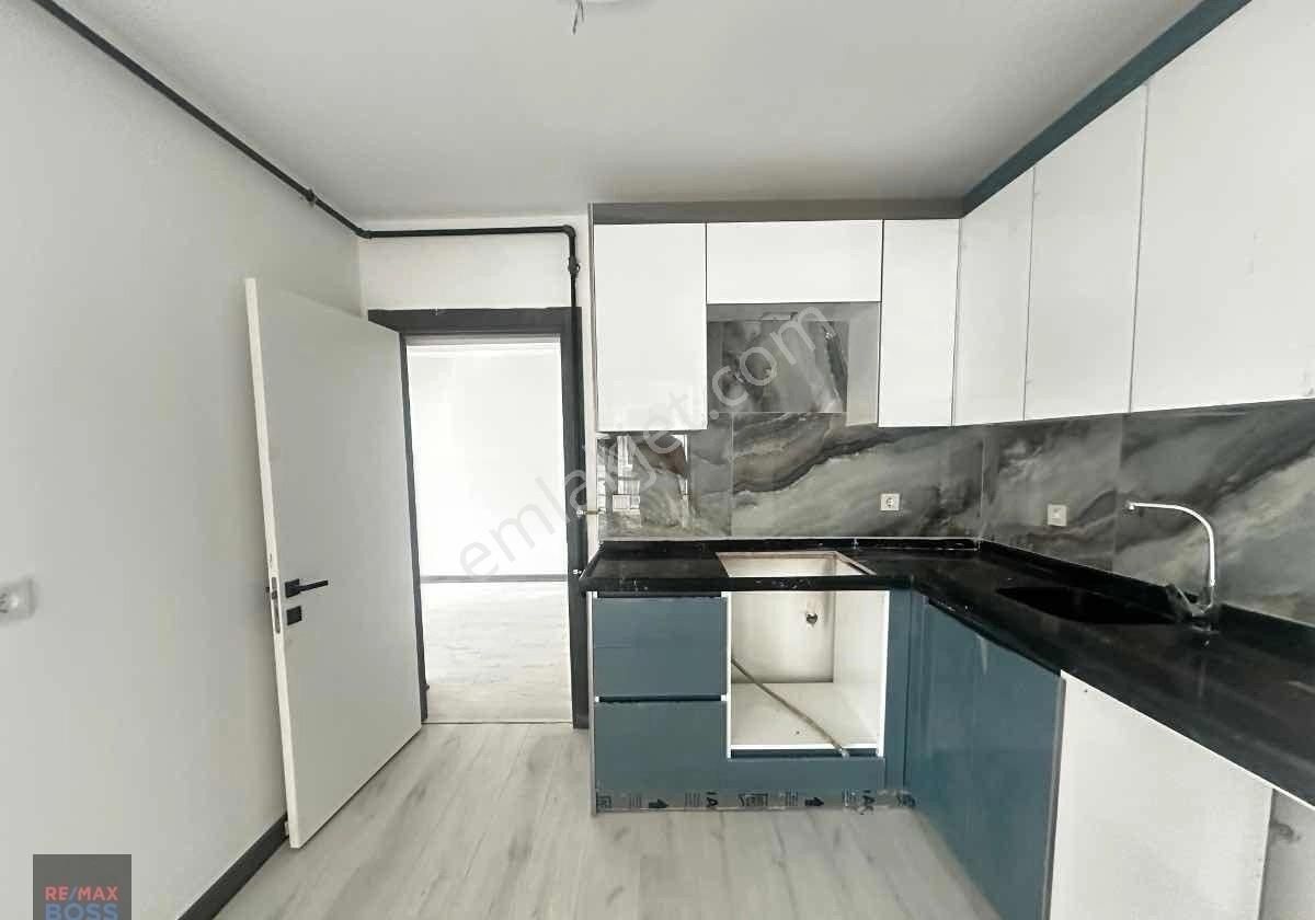 Esat'ta Şehir Manzaralı - Kapalı Mutfaklı - Geniş 1+1 Daire - Görsel 15