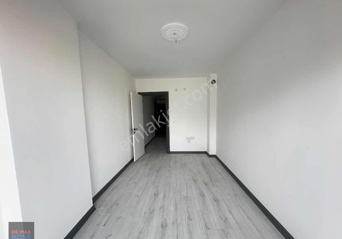 Esat'ta Şehir Manzaralı - Kapalı Mutfaklı - Geniş 1+1 Daire - Görsel 5