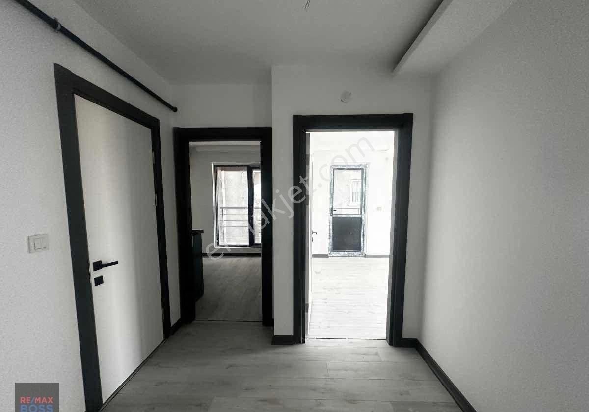 Esat'ta Şehir Manzaralı - Kapalı Mutfaklı - Geniş 1+1 Daire - Görsel 17