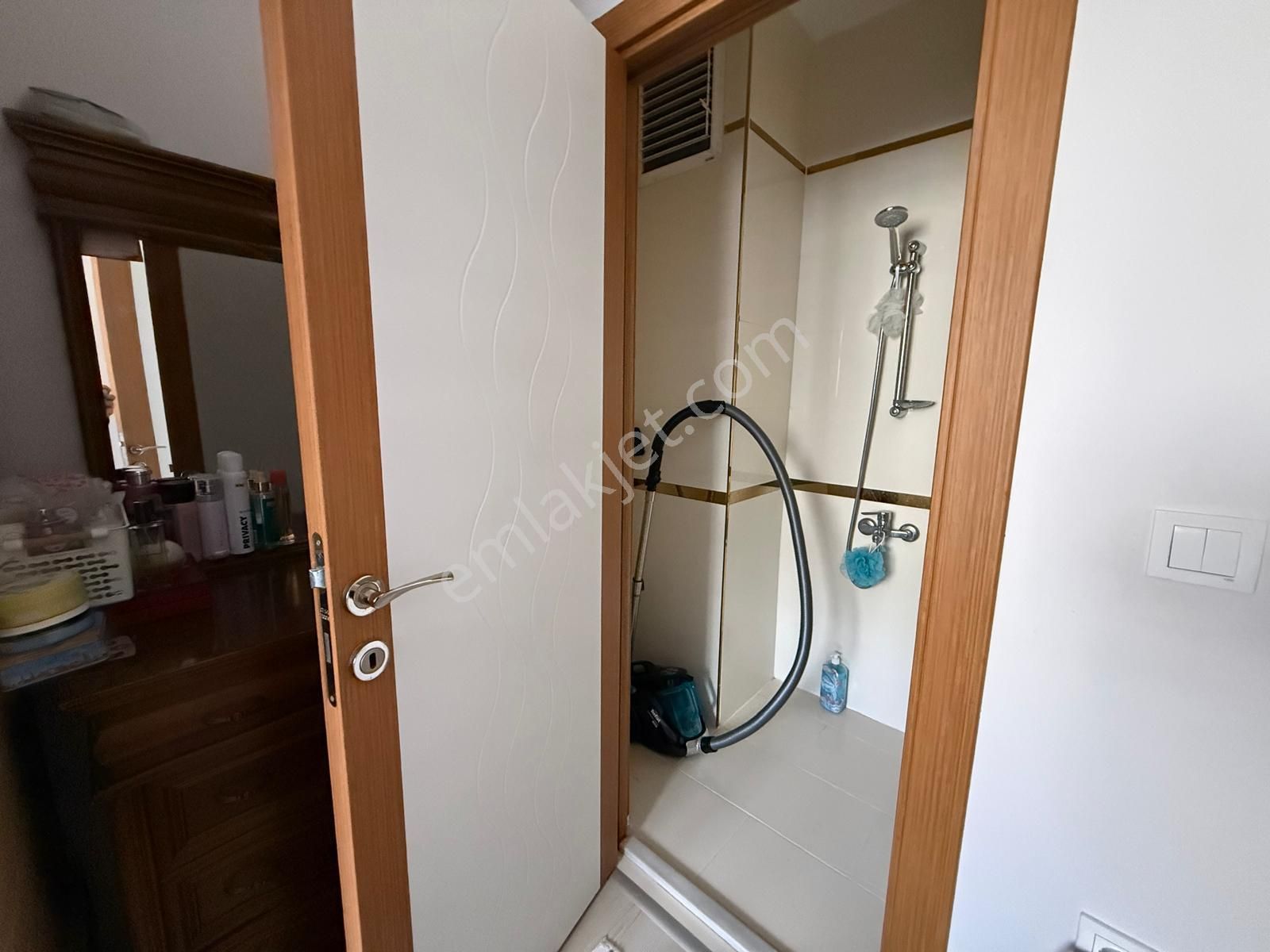 Remax Ekspres'ten Çınar Life Sitesinde 2+1 Satılık Daire - Görsel 4