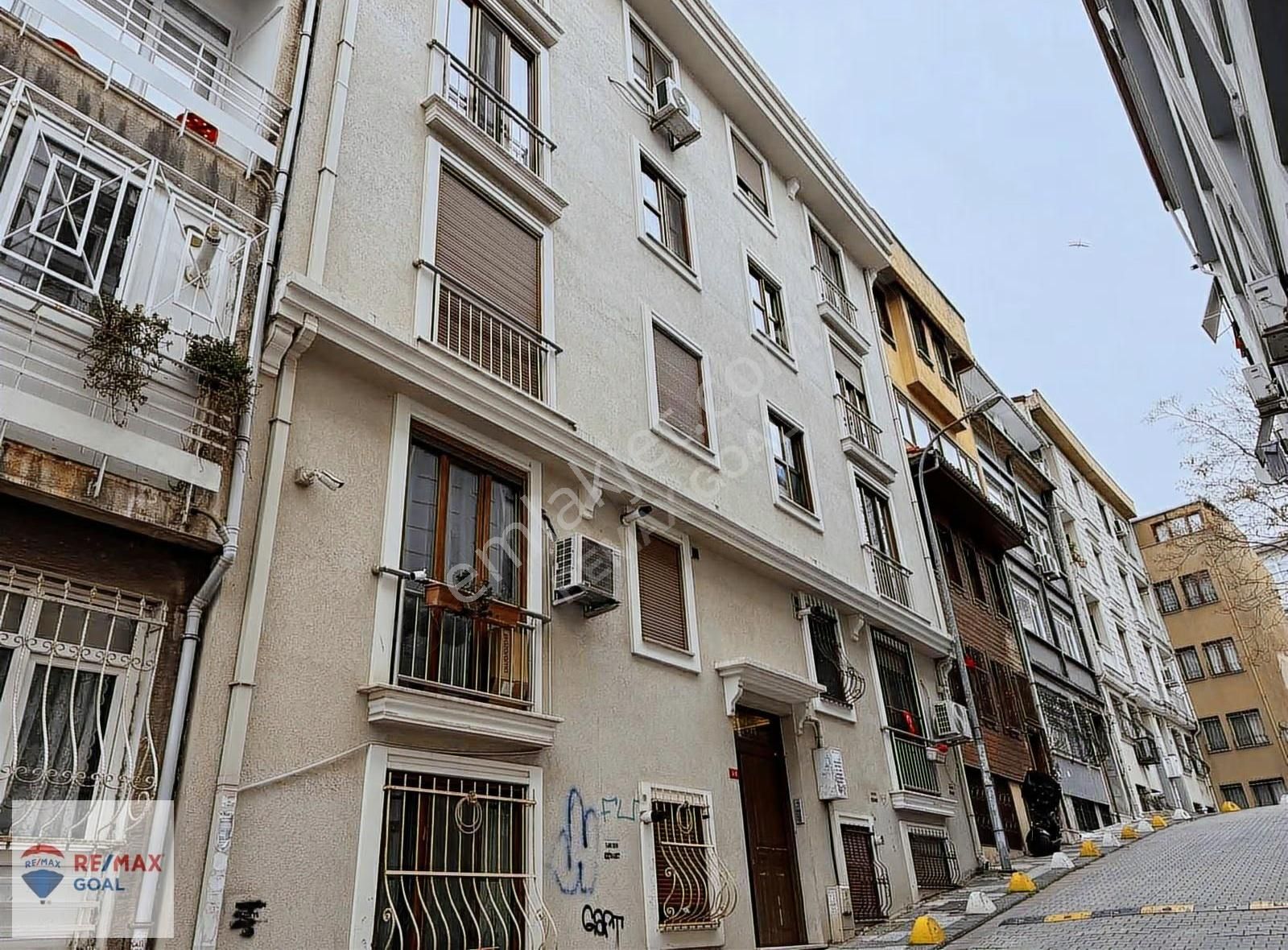 Kadıköy Acıbadem Mh Deniz Manzaralı 3+1 Dubleks Daire