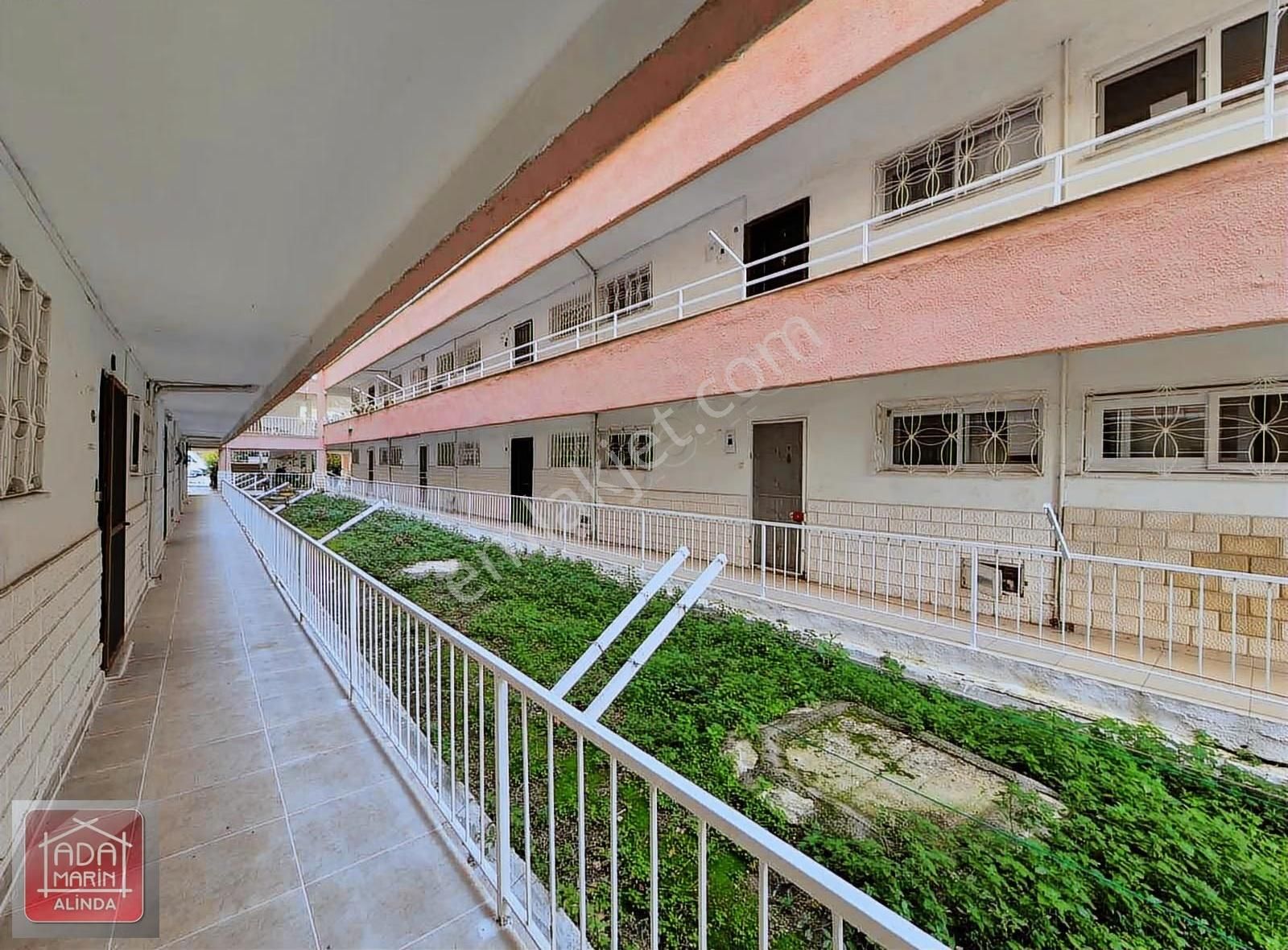 Davutlar Sahil Sitelerinde Denize 300m - 2+1 Bakımlı Bahçe Katı! - Görsel 2