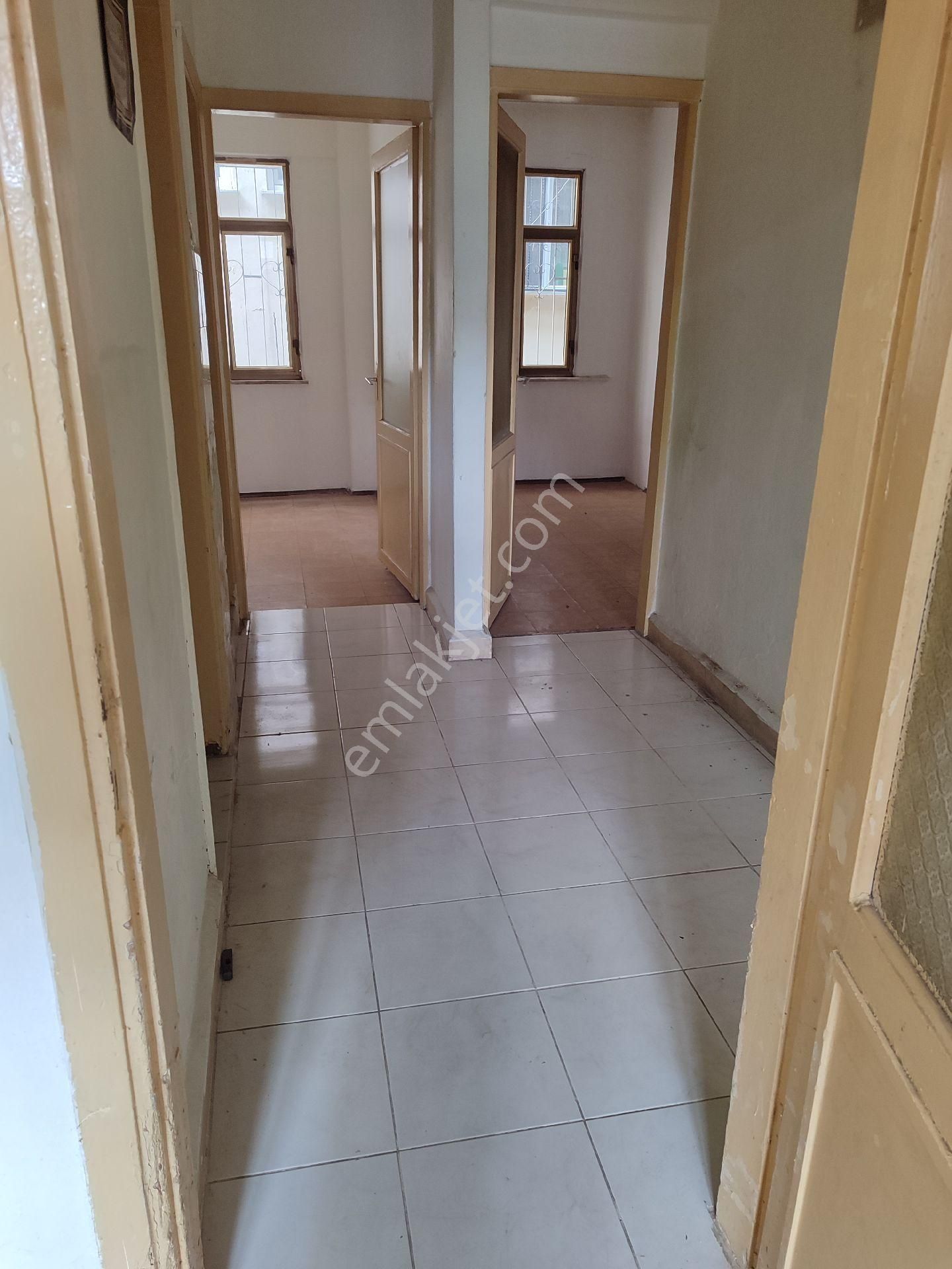 Bağcılar 2+1 Sahibinden Kiralık Daire Uygun Fiyat 16 Bin Tl Bekara Verilir