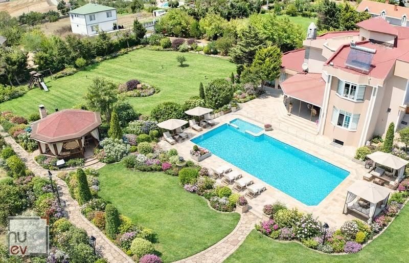 Silivride Geniş Bahçe Ve Özel Havuzlu,doğayla İç İçe Yaşam-nuev - Görsel 17