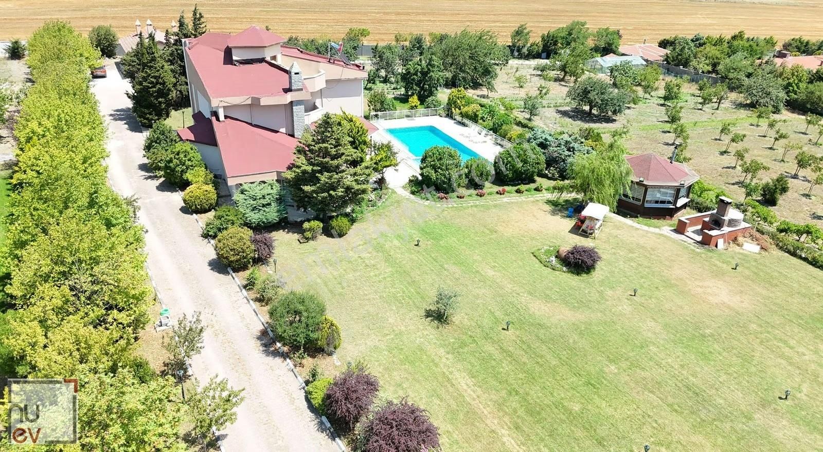 Silivride Geniş Bahçe Ve Özel Havuzlu,doğayla İç İçe Yaşam-nuev - Görsel 3