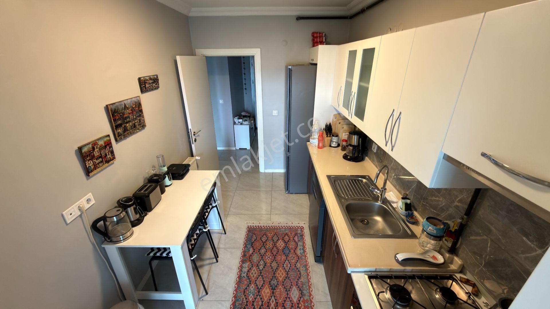 Sahibinden Site İçinde Genç Binada 2+1 Yapılı Daire - Görsel 12