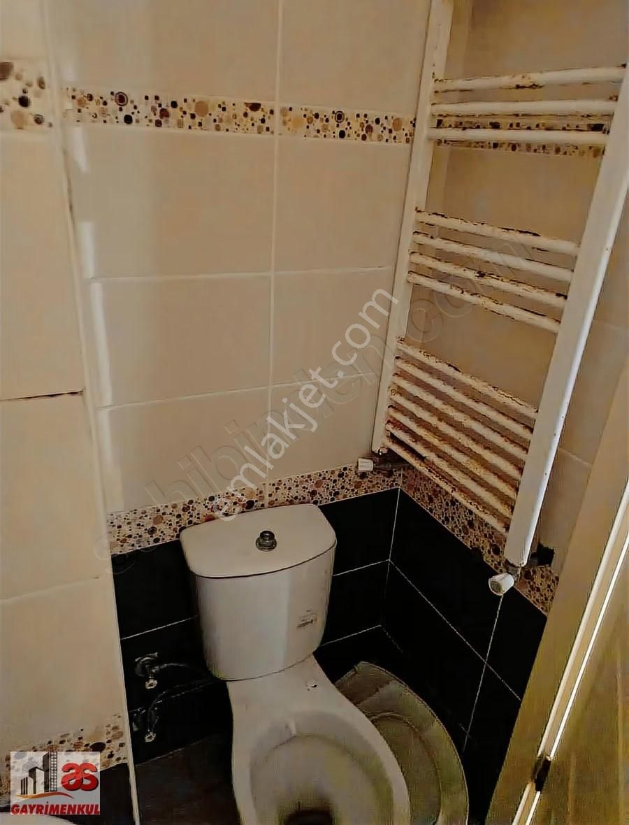 As Emlaktan Çarşı Merkezde Kombili Asansörsüz Kiralık 1+1 Apart - Görsel 23