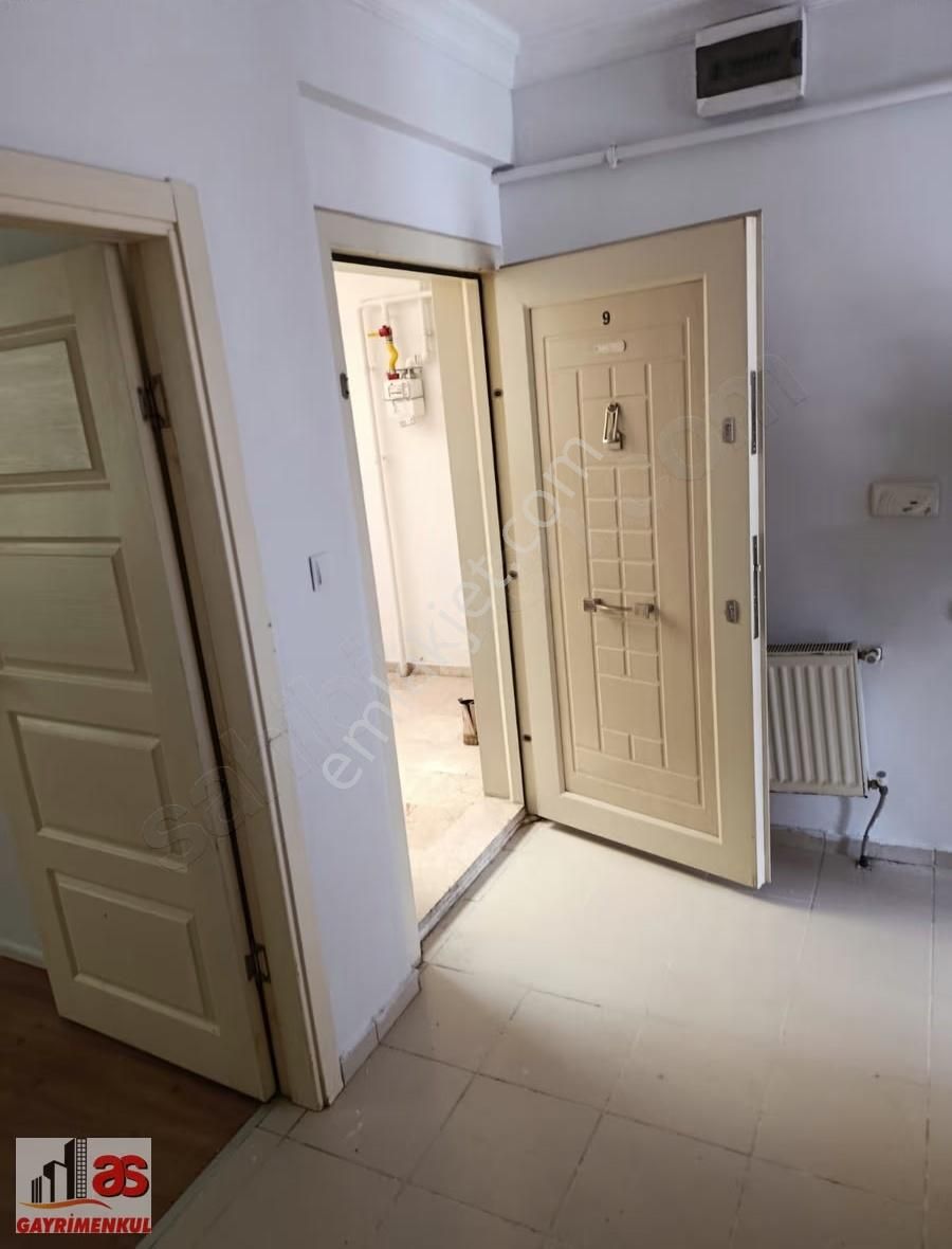 As Emlaktan Çarşı Merkezde Kombili Asansörsüz Kiralık 1+1 Apart - Görsel 11