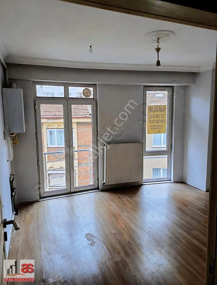 As Emlaktan Çarşı Merkezde Kombili Asansörsüz Kiralık 1+1 Apart - Görsel 14
