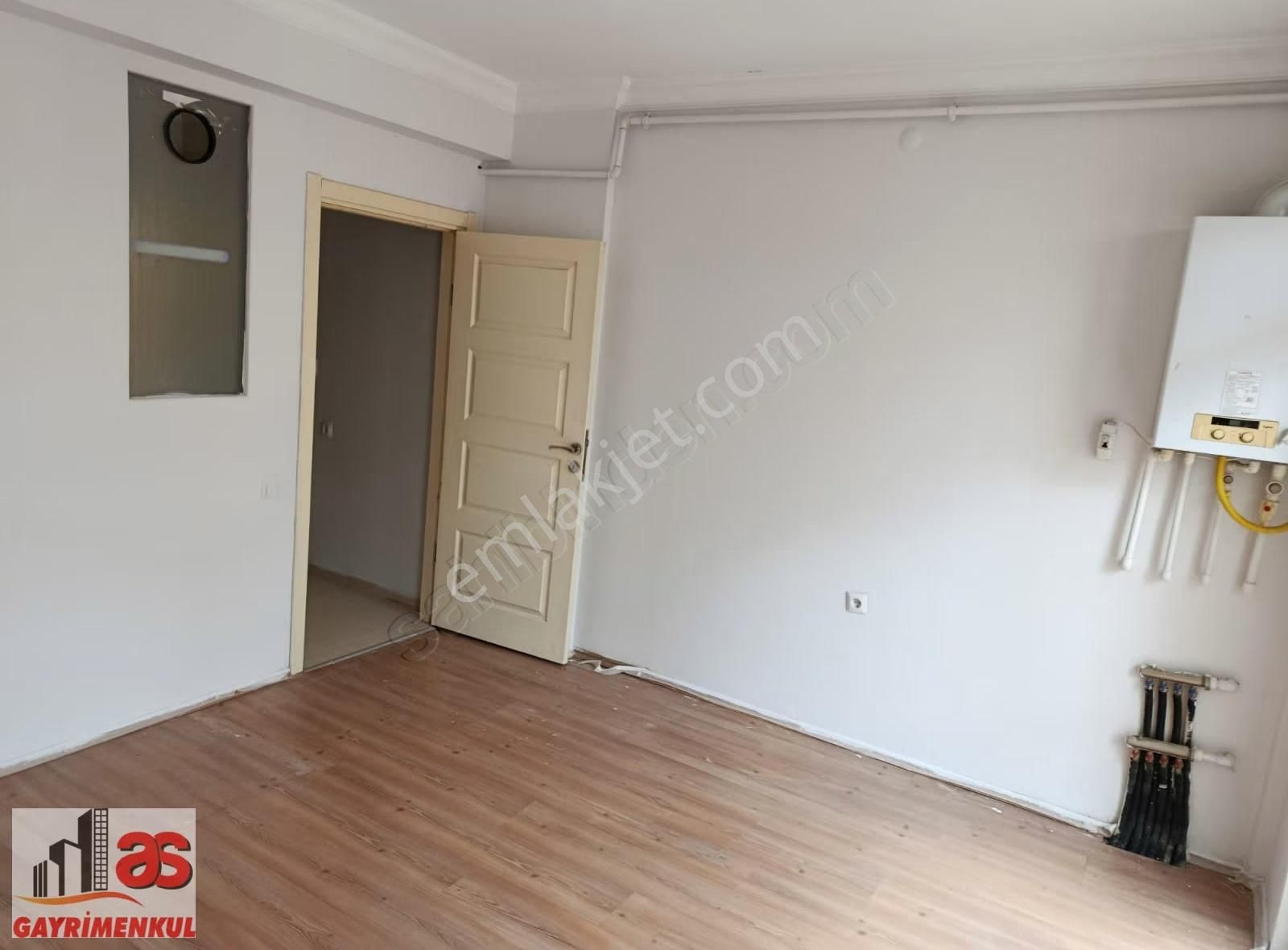 As Emlaktan Çarşı Merkezde Kombili Asansörsüz Kiralık 1+1 Apart - Görsel 16