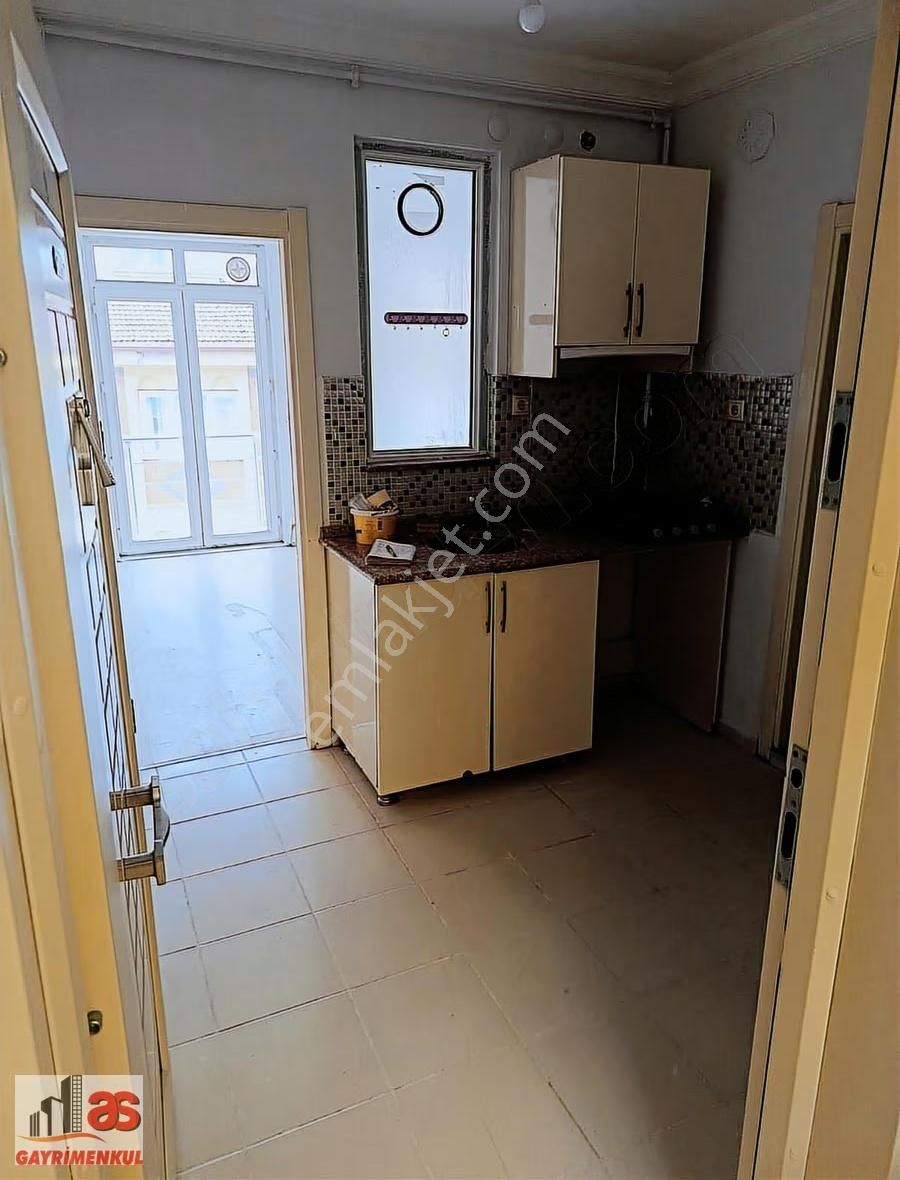 As Emlaktan Çarşı Merkezde Kombili Asansörsüz Kiralık 1+1 Apart - Görsel 13