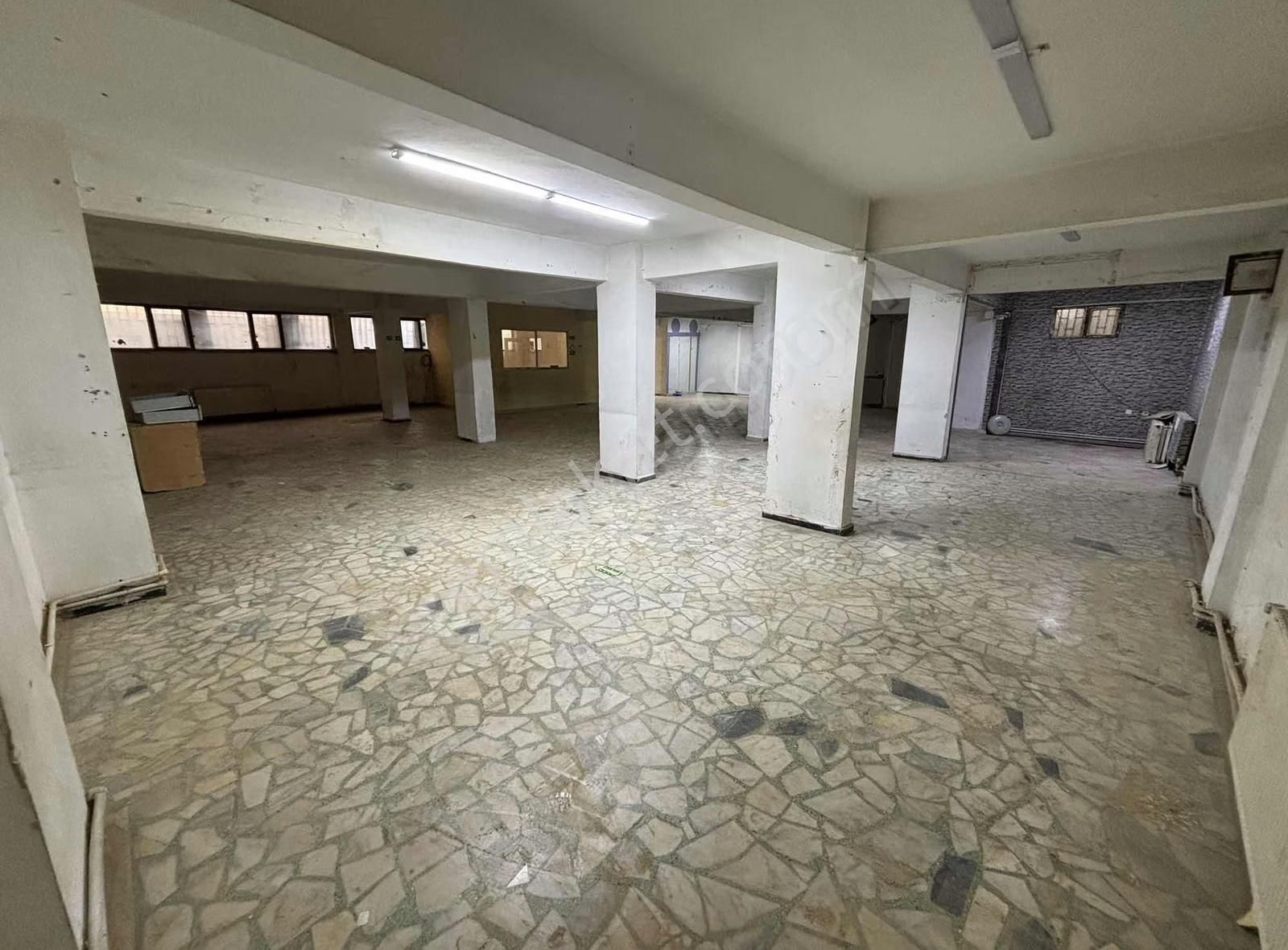 Zafer Mahallesi Her İşe Uygun 300 M2 Yarı Zemin Dükkan - Görsel 17