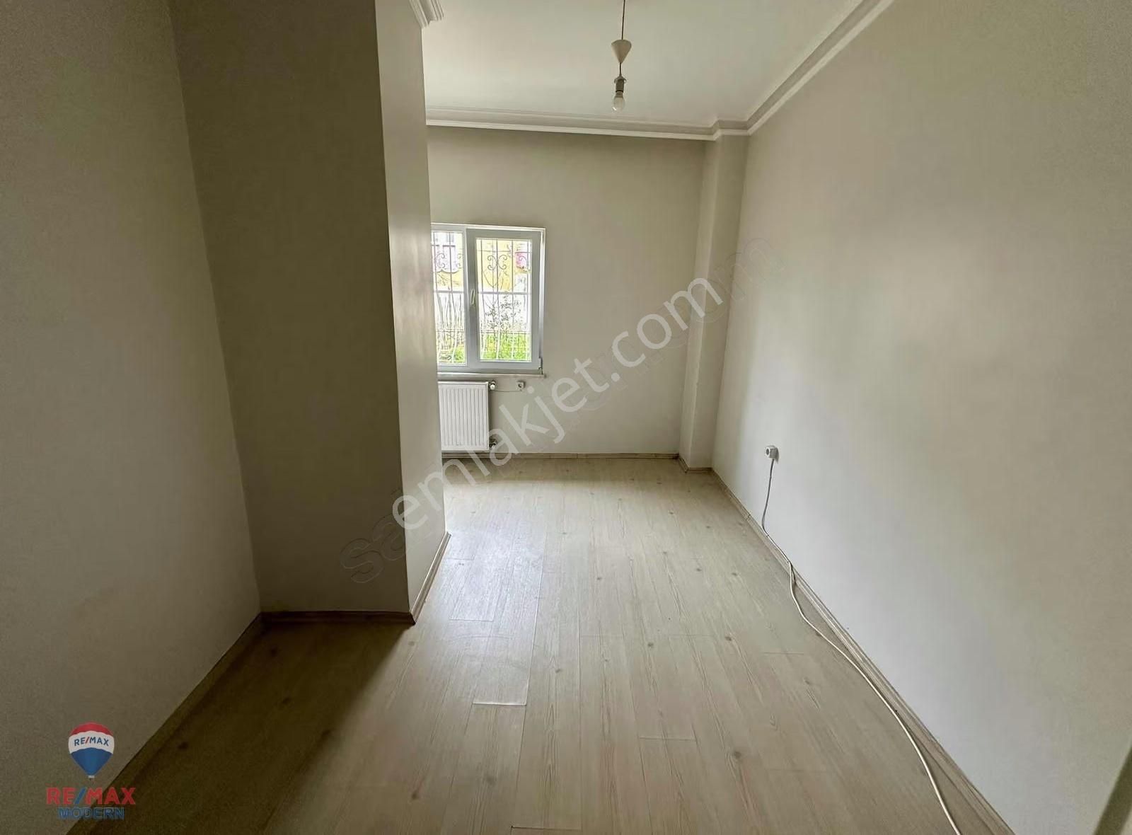 Atakentte Rayrının Altında Satılık 1+1 - Görsel 21