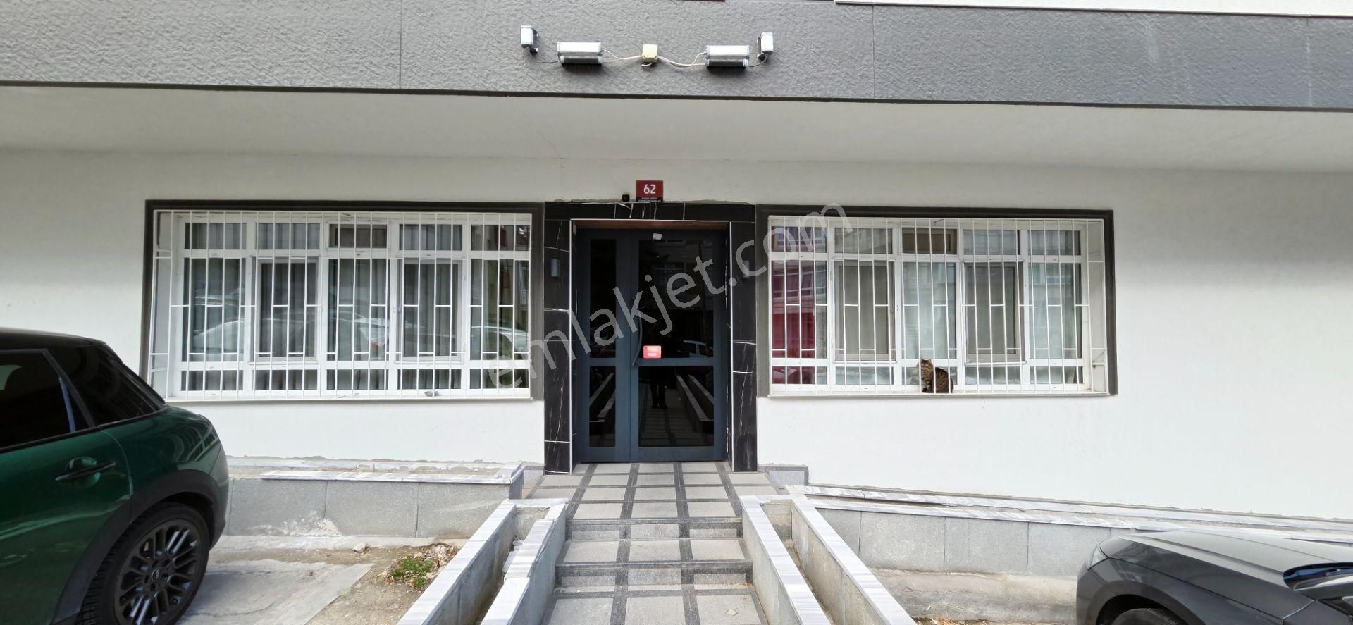 Ayrancı Güvenevler'de İç Mimar Tasarımlı 3+1 Daire Fırsatı - Görsel 31