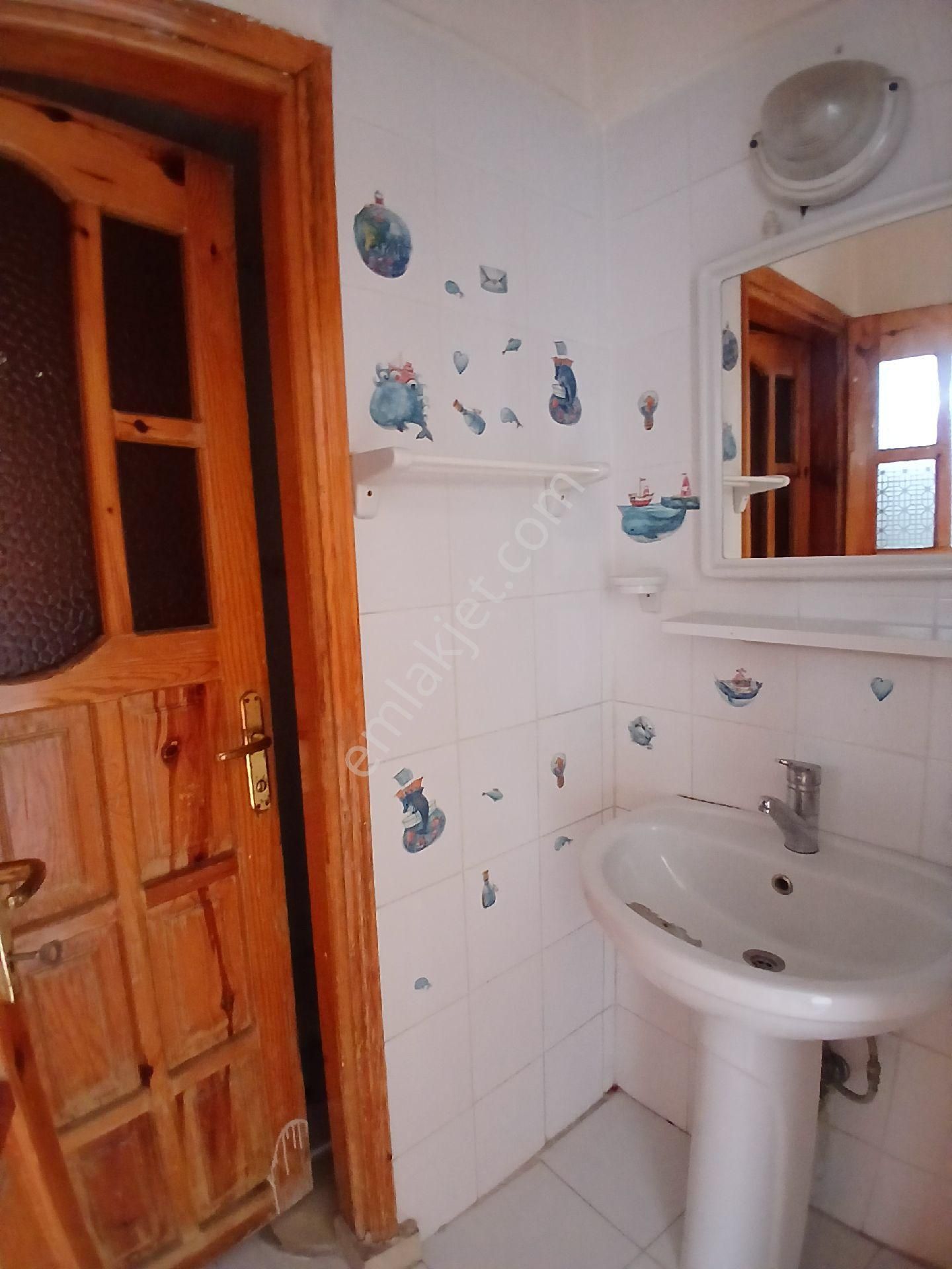 Çarşı Merkezde Pt.pazarına Nehire Yakın 4+1 Geniş Daire - Görsel 26