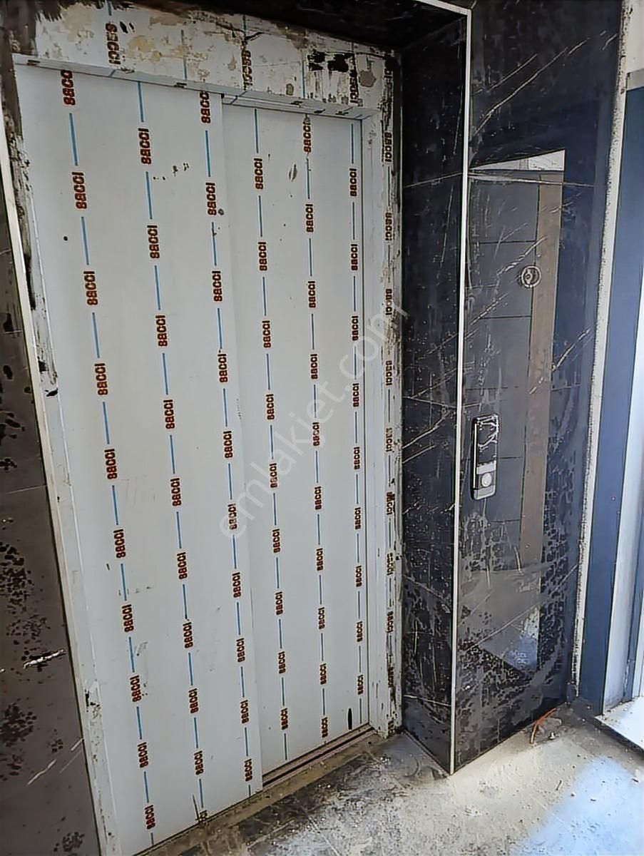 Yalıtım Alttan Isıtma Asansör Ve Havuzlu Ultra Lüks 2+1 Arakat - Görsel 9