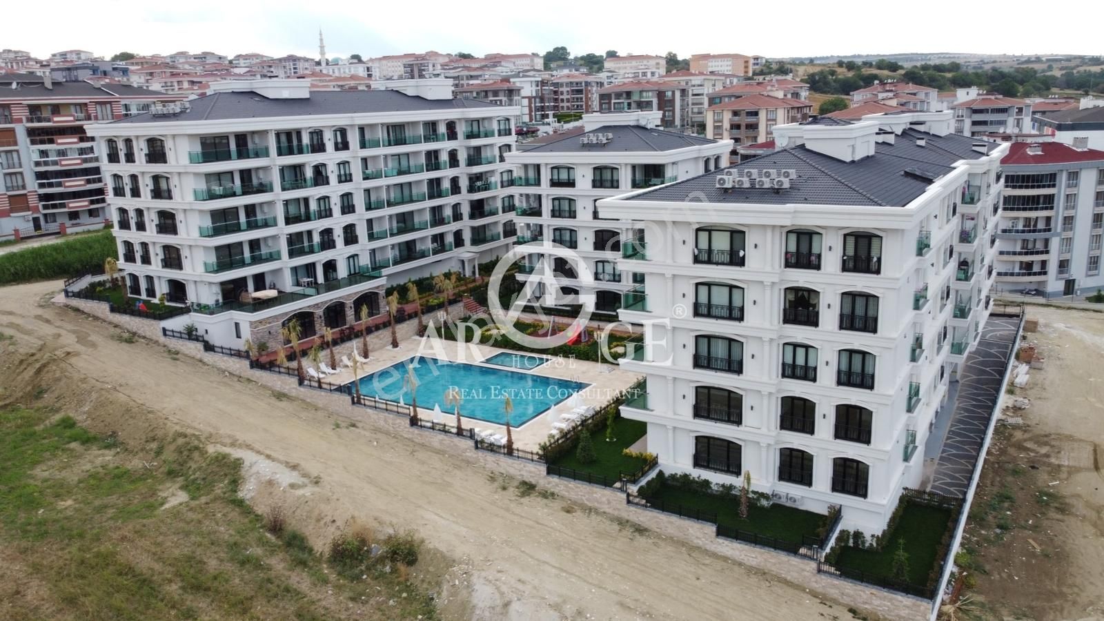 Neo-klasik Mimaride Müstakil Bahçeli | Hürriyet, Süleymanpaşa - Görsel 30