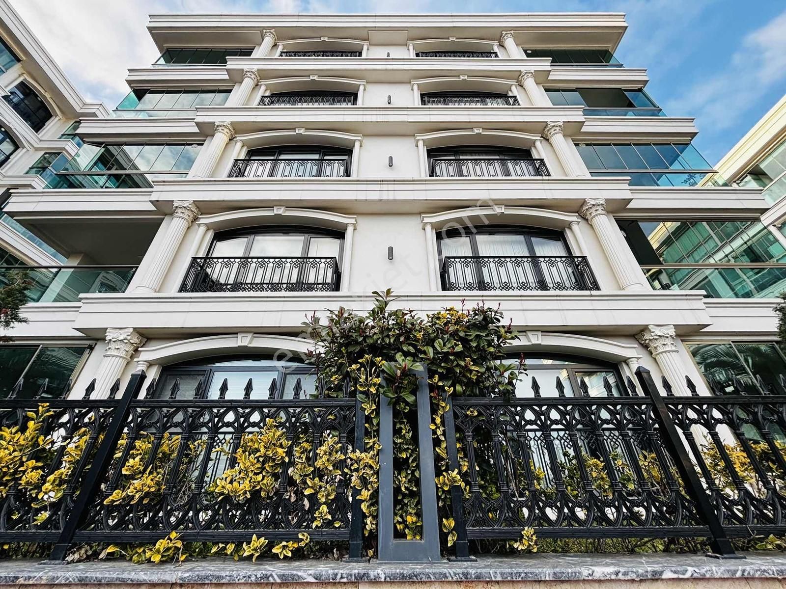 Neo-klasik Mimaride Müstakil Bahçeli | Hürriyet, Süleymanpaşa - Görsel 8