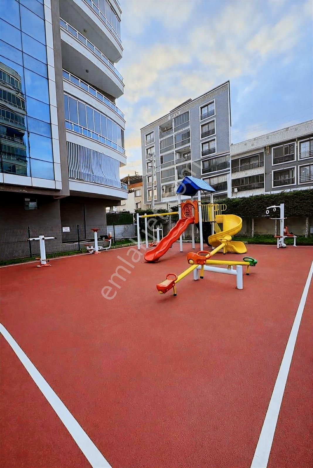 Güvenlikli Site Kiralık 2+1 125 M² Ebeveyn Banyolu - Görsel 28