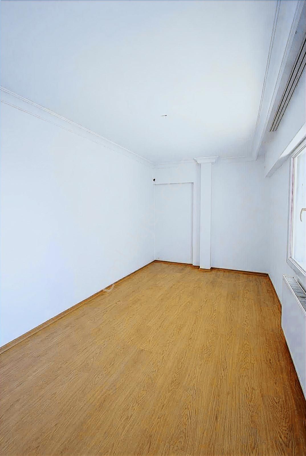 Güvenlikli Site Kiralık 2+1 125 M² Ebeveyn Banyolu - Görsel 4