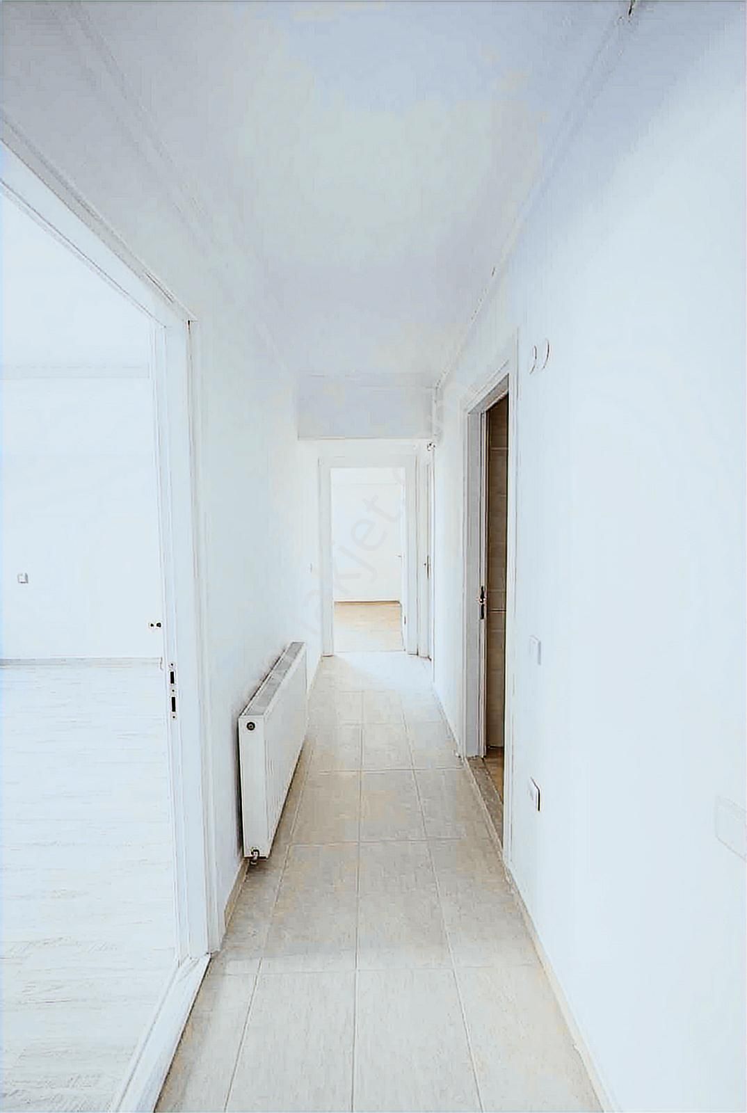 Güvenlikli Site Kiralık 2+1 125 M² Ebeveyn Banyolu - Görsel 3