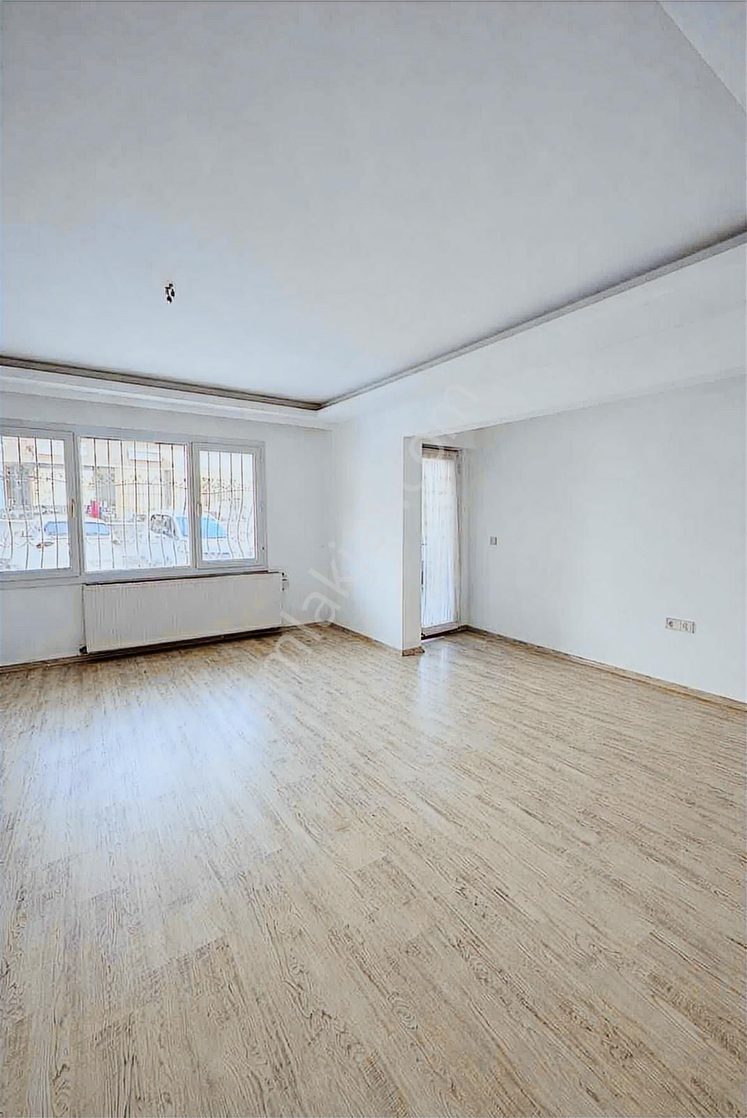 Güvenlikli Site Kiralık 2+1 125 M² Ebeveyn Banyolu - Görsel 2