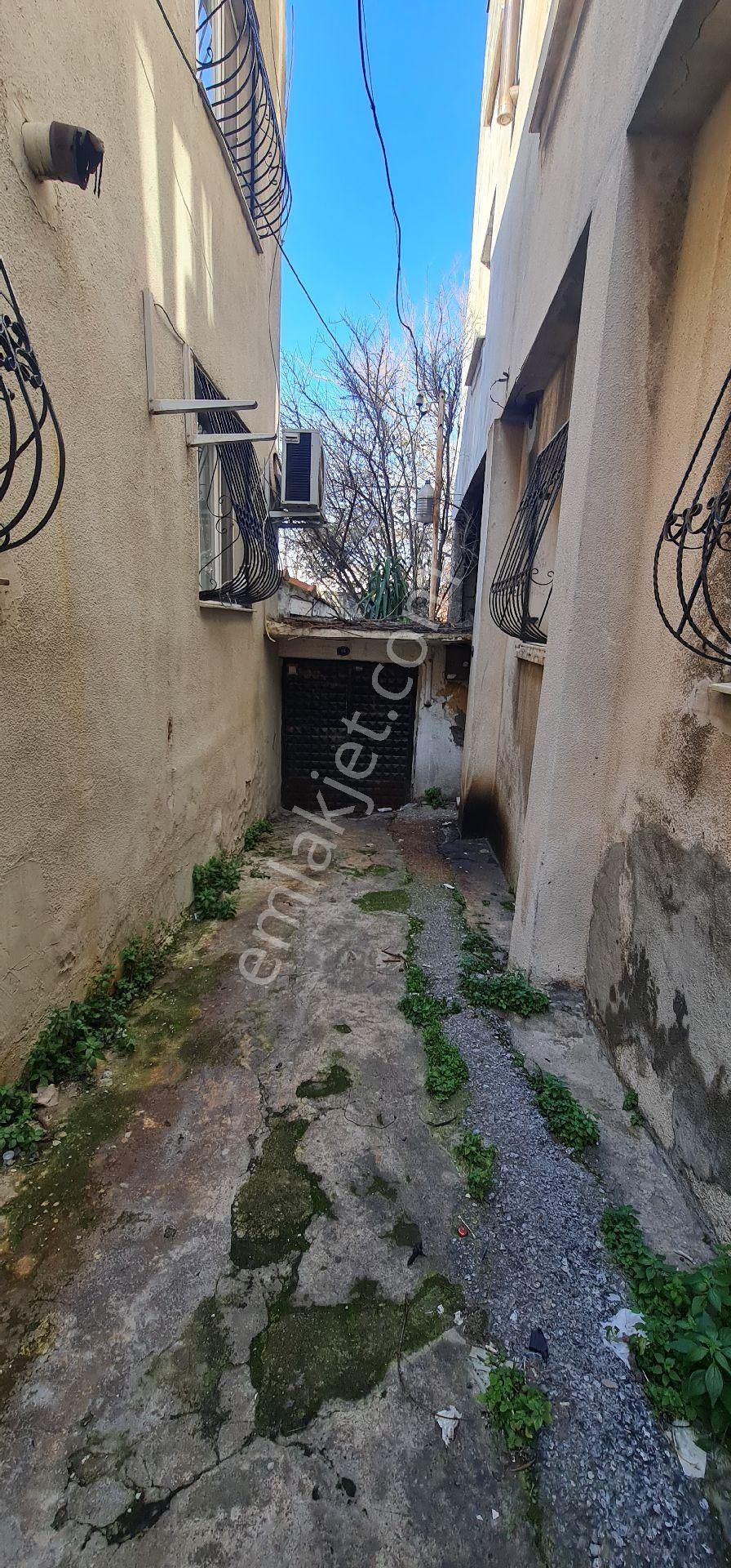 İzmir Konak Çimentepede Satılık 184 M2 Satılık Müstakil Ev - Görsel 33