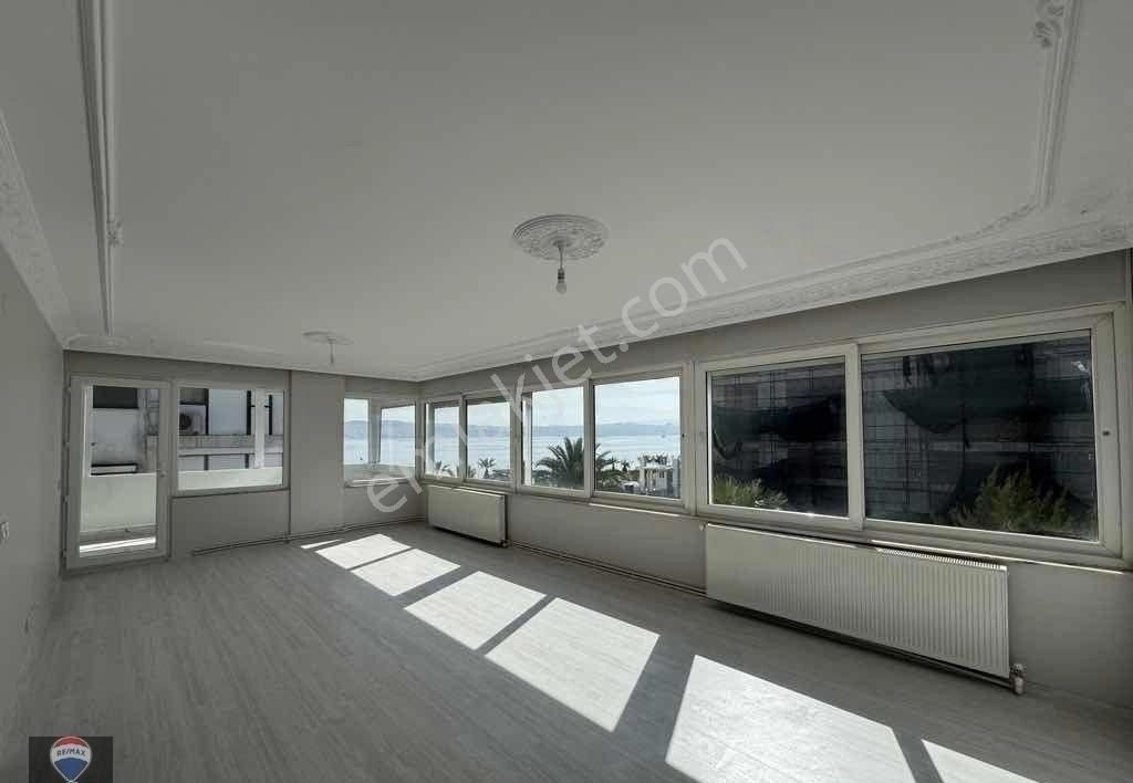 Karşıyaka Donanmacı Mah. Deniz Manzaralı 3+1 Kiralık Daire - Görsel 10