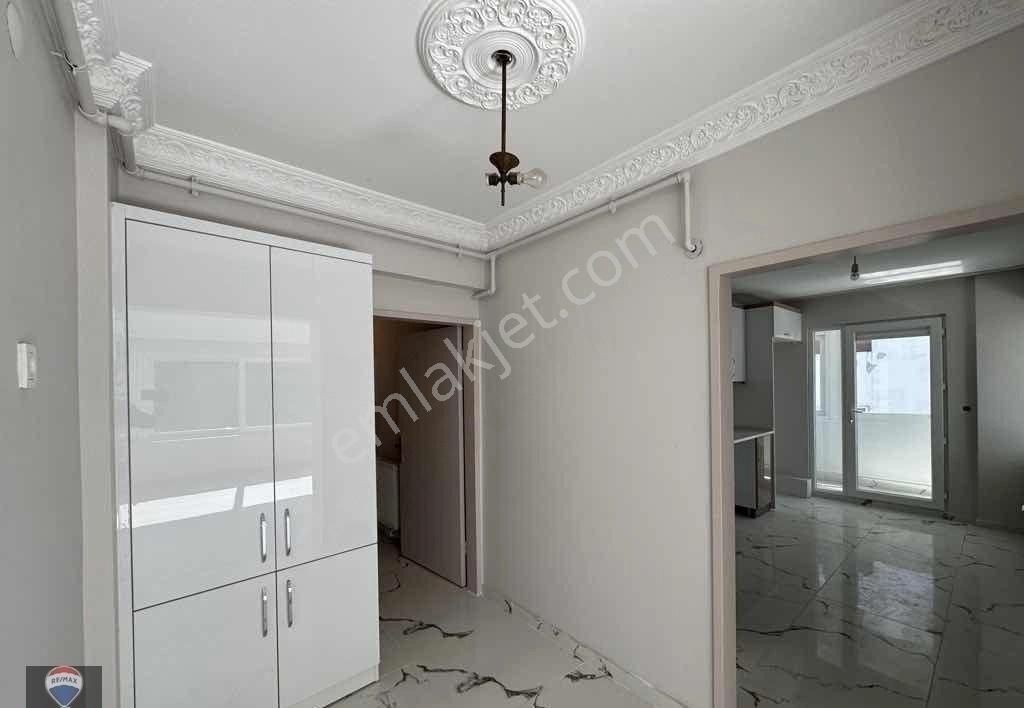 Karşıyaka Donanmacı Mah. Deniz Manzaralı 3+1 Kiralık Daire - Görsel 6