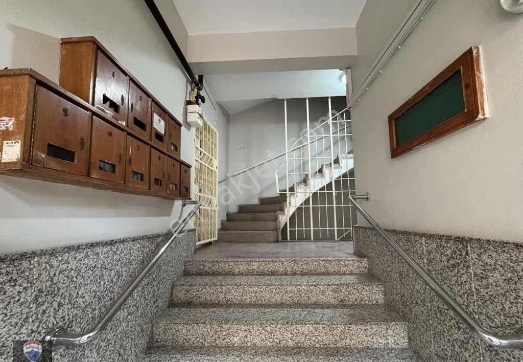 Karşıyaka Donanmacı Mah. Deniz Manzaralı 3+1 Kiralık Daire - Görsel 35
