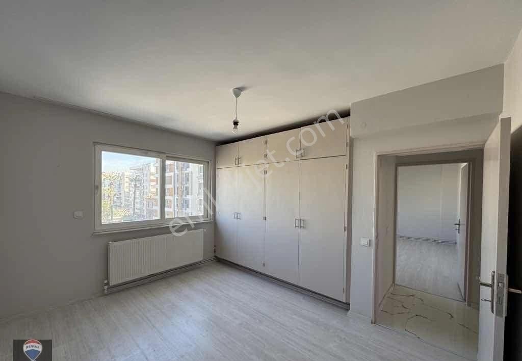 Karşıyaka Donanmacı Mah. Deniz Manzaralı 3+1 Kiralık Daire - Görsel 20