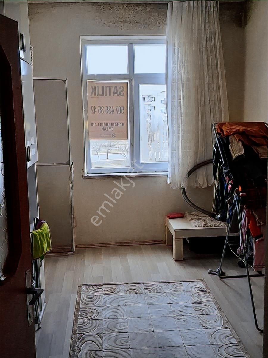 Bosna Hersek Mah Bölmeli 3+1 Daire Son Kat Satılık - Görsel 5