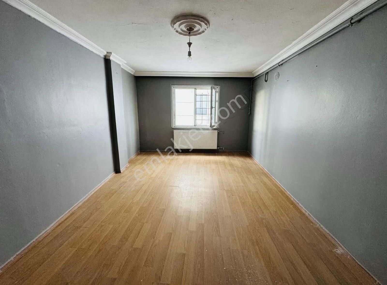 Mahmutbey'de Kiralık 2+1 70 M2 Daire