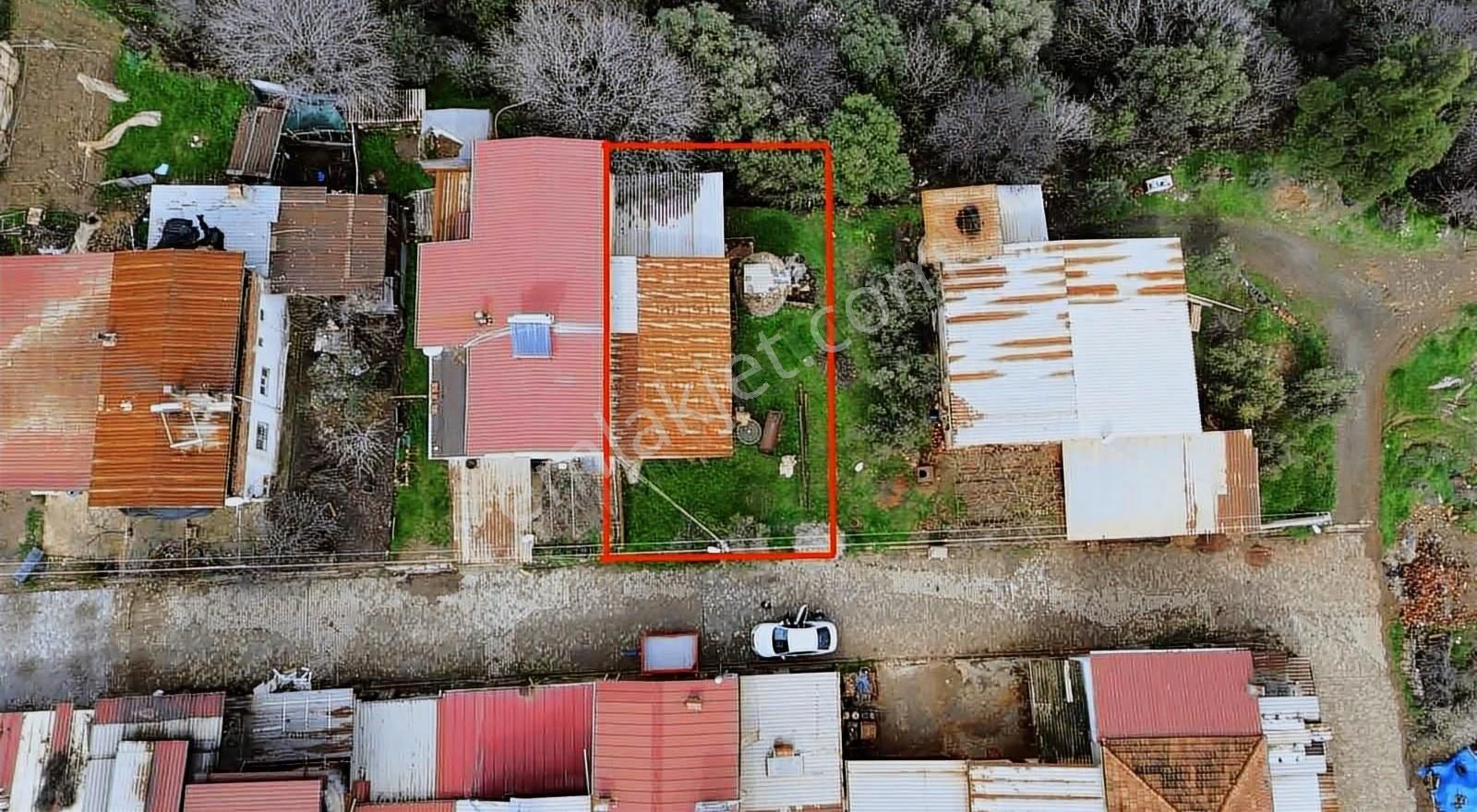 Karacasu Cuma Mah. Satılık 245 M2 Müstakil Ev Ve İşyeri