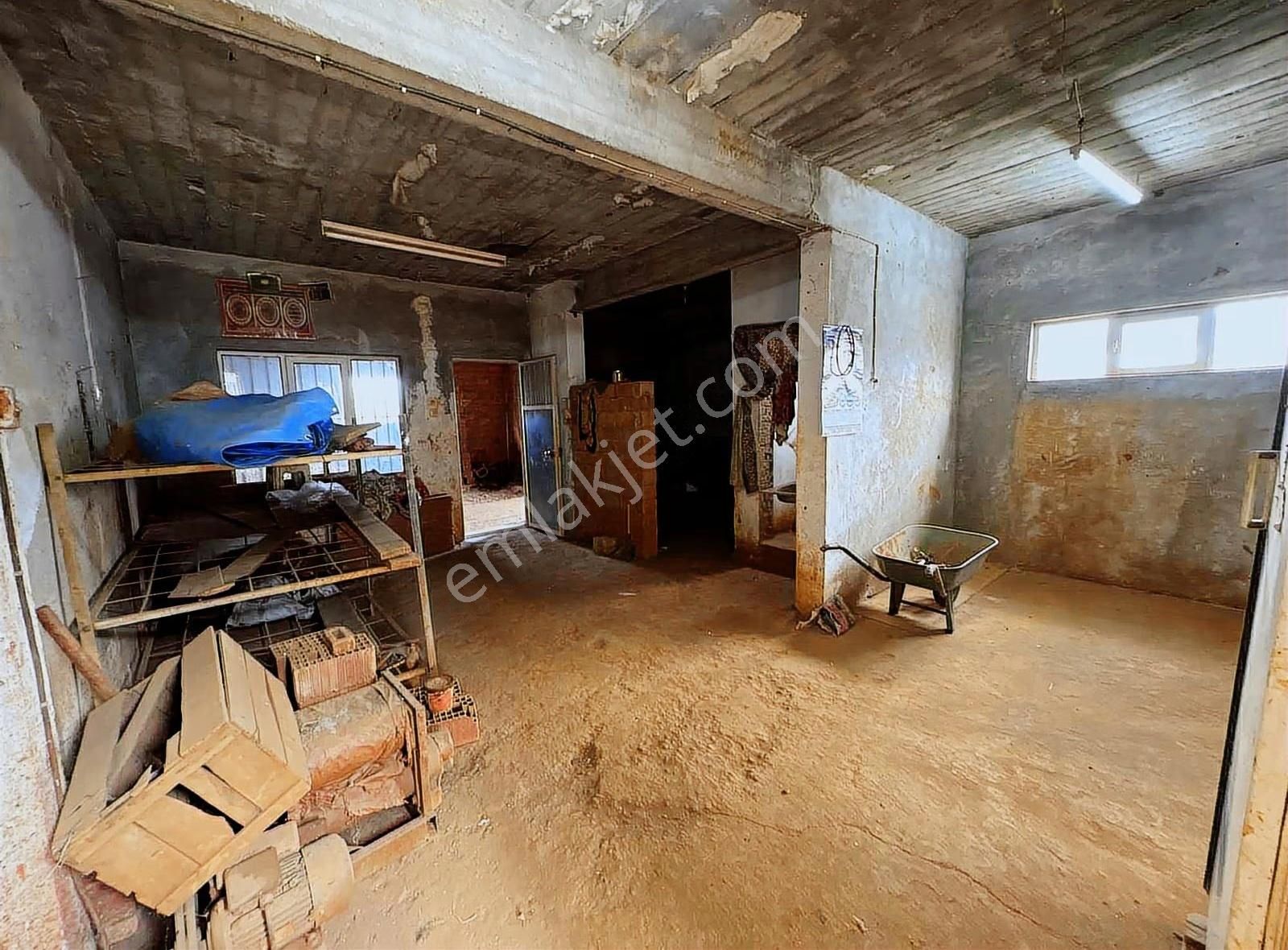 Karacasu Cuma Mah. Satılık 245 M2 Müstakil Ev Ve İşyeri - Görsel 22