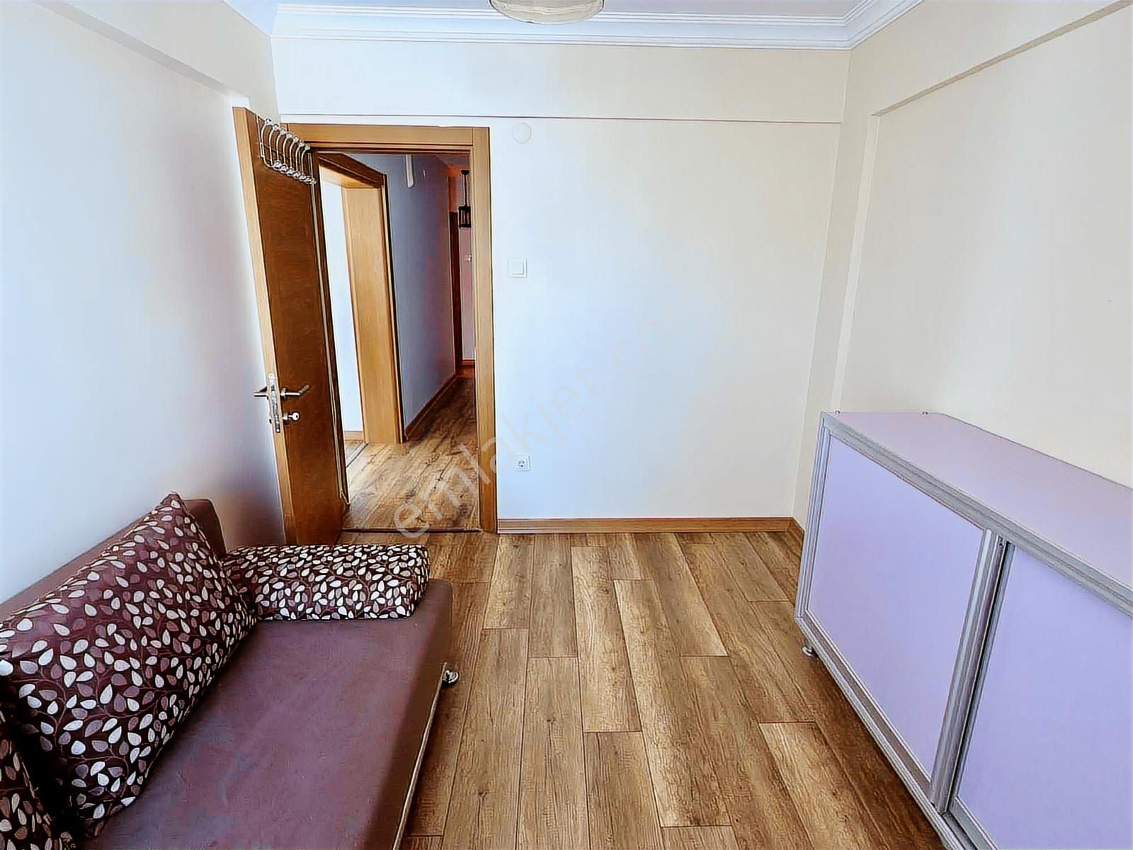 Bornova Erzene Ata Durağında 3+1 Modern Eşyalı Kiralık Daire - Görsel 12