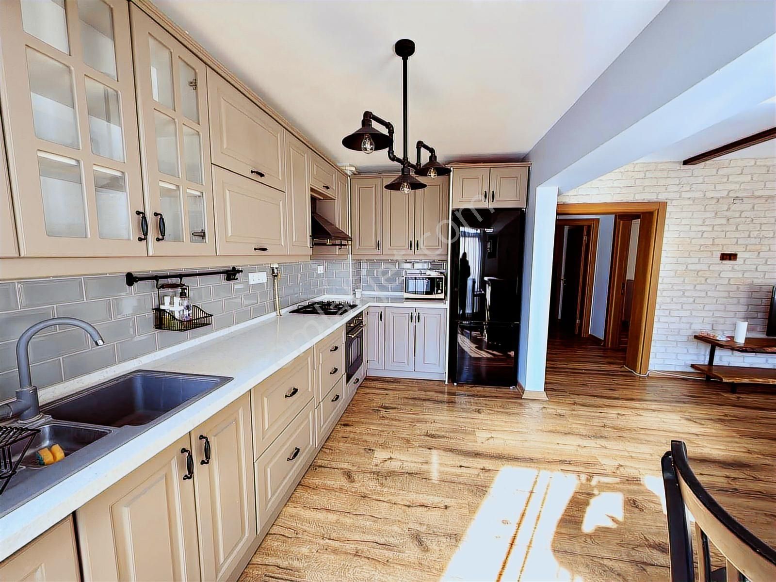 Bornova Erzene Ata Durağında 3+1 Modern Eşyalı Kiralık Daire - Görsel 28