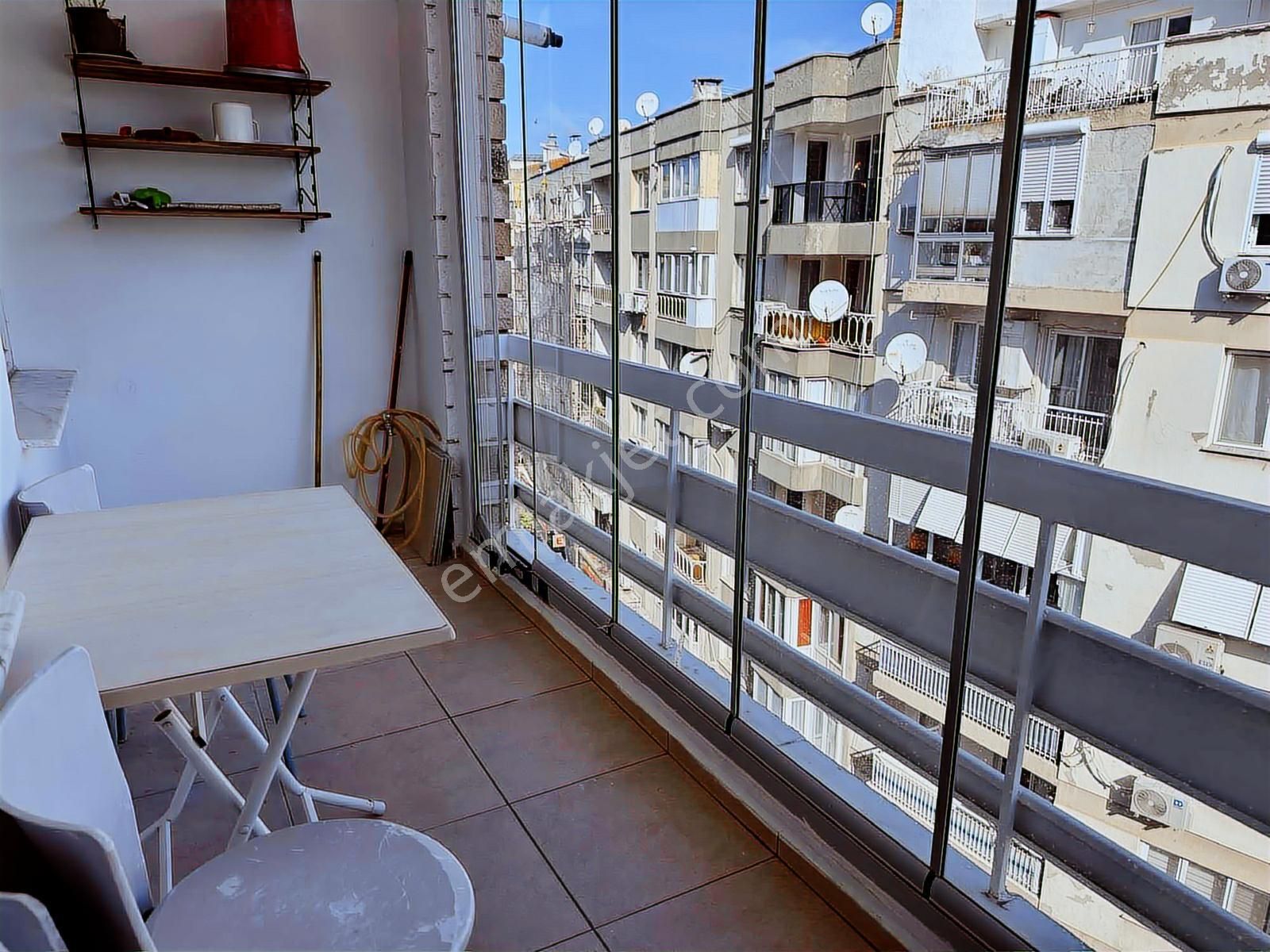 Bornova Erzene Ata Durağında 3+1 Modern Eşyalı Kiralık Daire - Görsel 17