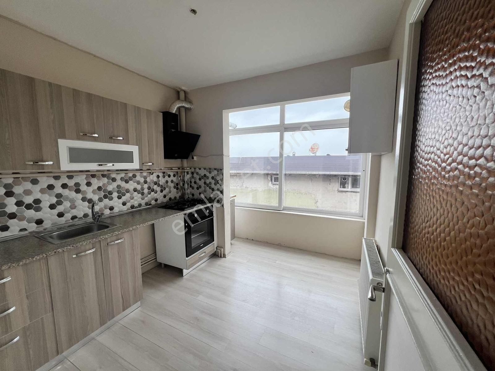 Üsküdar Çamlıcada 3+1 Kiralık Ara Kat Daire - Görsel 5