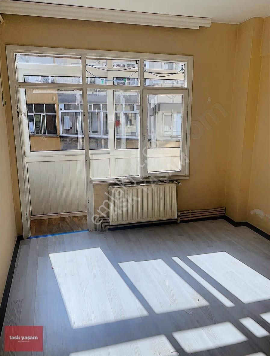 Beşiktaş Çarşı'nın En Nezih Sokağında 1+1 Satılık Fırsat Daire - Görsel 14